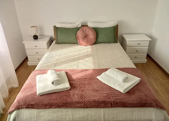 Edif Vaumar Com Vista Mar Portimao