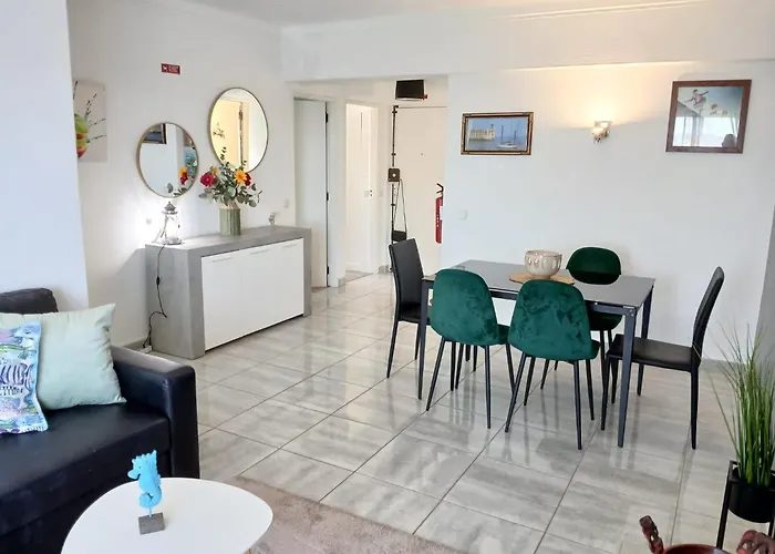 Edif Vaumar Com Vista Mar * Portimao